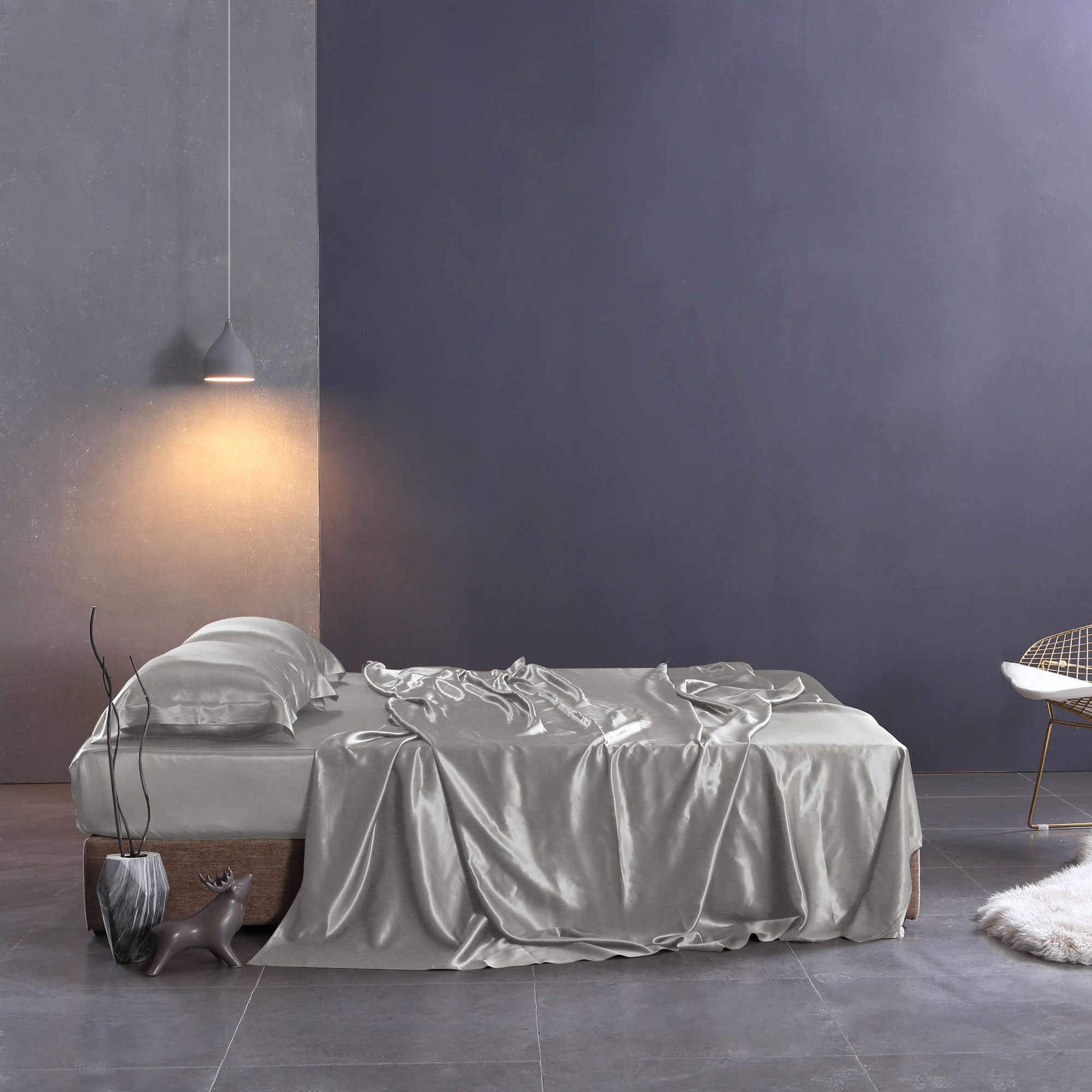 Light Grey — драпировка и блеск шёлка